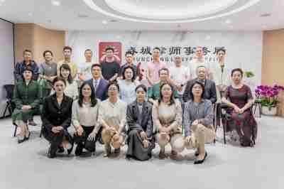 云南春城律师事务所30余家 常年法律顾问单位集中签约仪式隆重举行